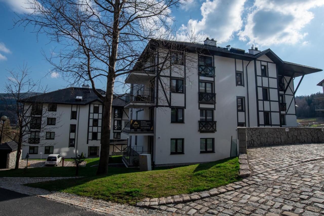 Apartamenty Amira W Kompleksie Apartamenty Piano Swieradow-Zdroj Exterior foto